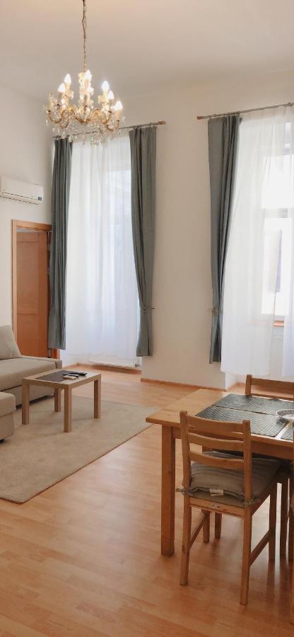 W&B Elegant Apartment Near The Zsinagogak Budapest Eksteriør billede